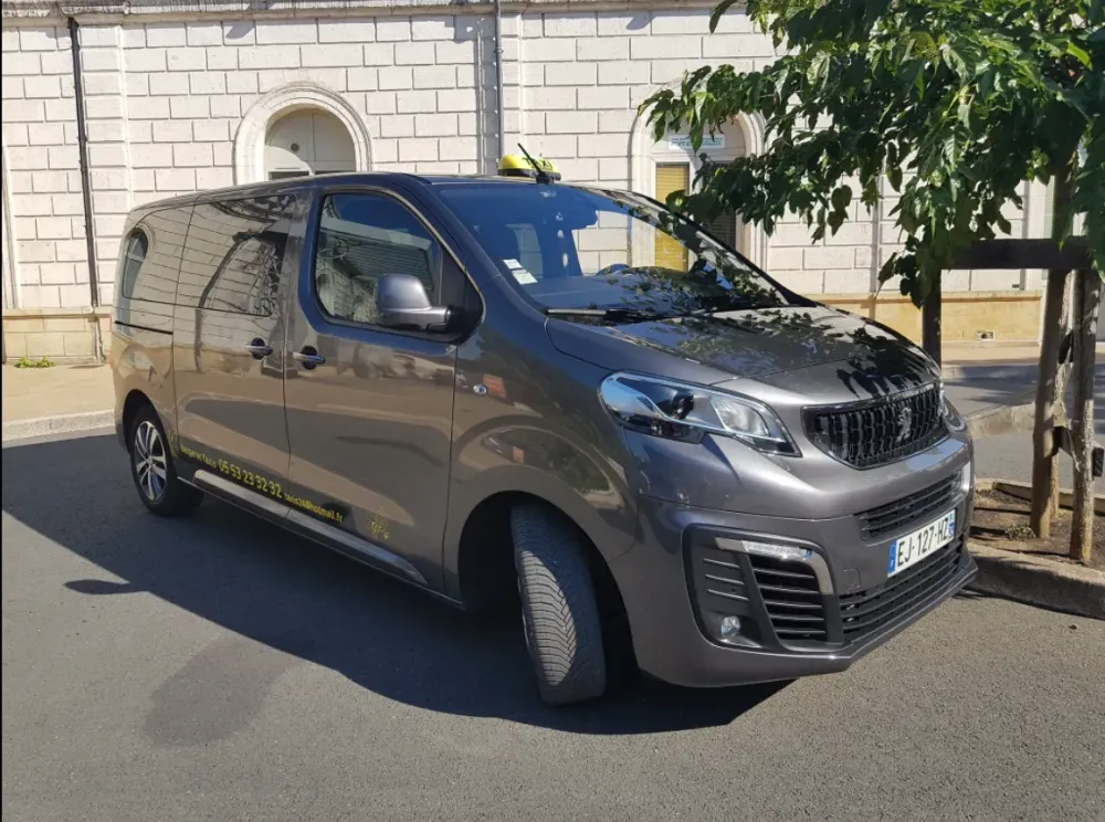 taxi minibus près de Agen 
